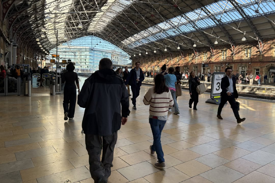 Testing Auracast to improve public transport
